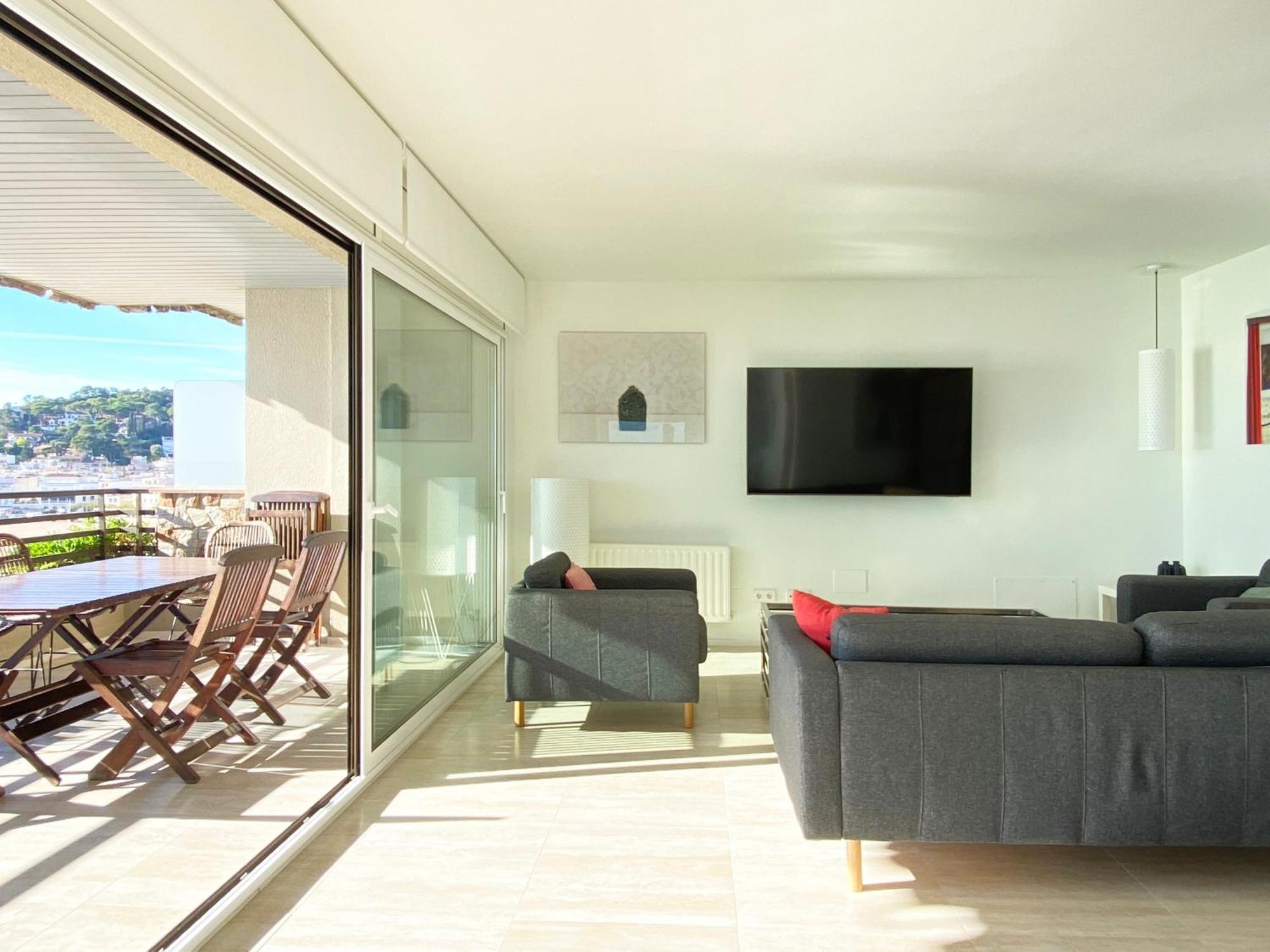 Magnificent Apartment At The Sea Front Of Tossa De Mar Eksteriør billede