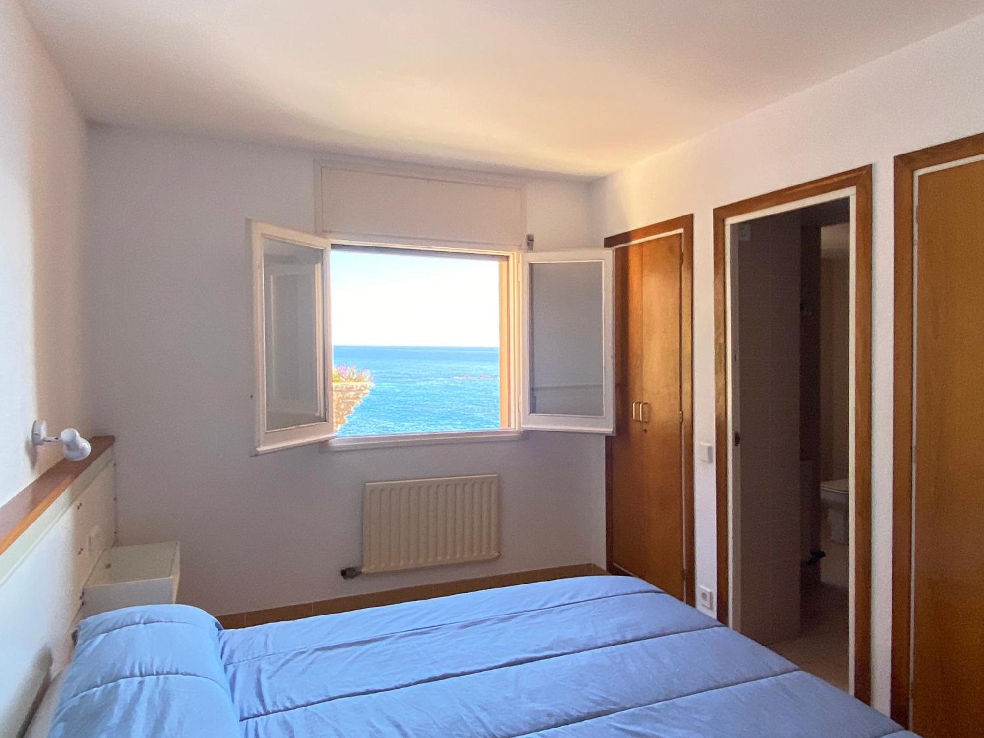 Magnificent Apartment At The Sea Front Of Tossa De Mar Eksteriør billede